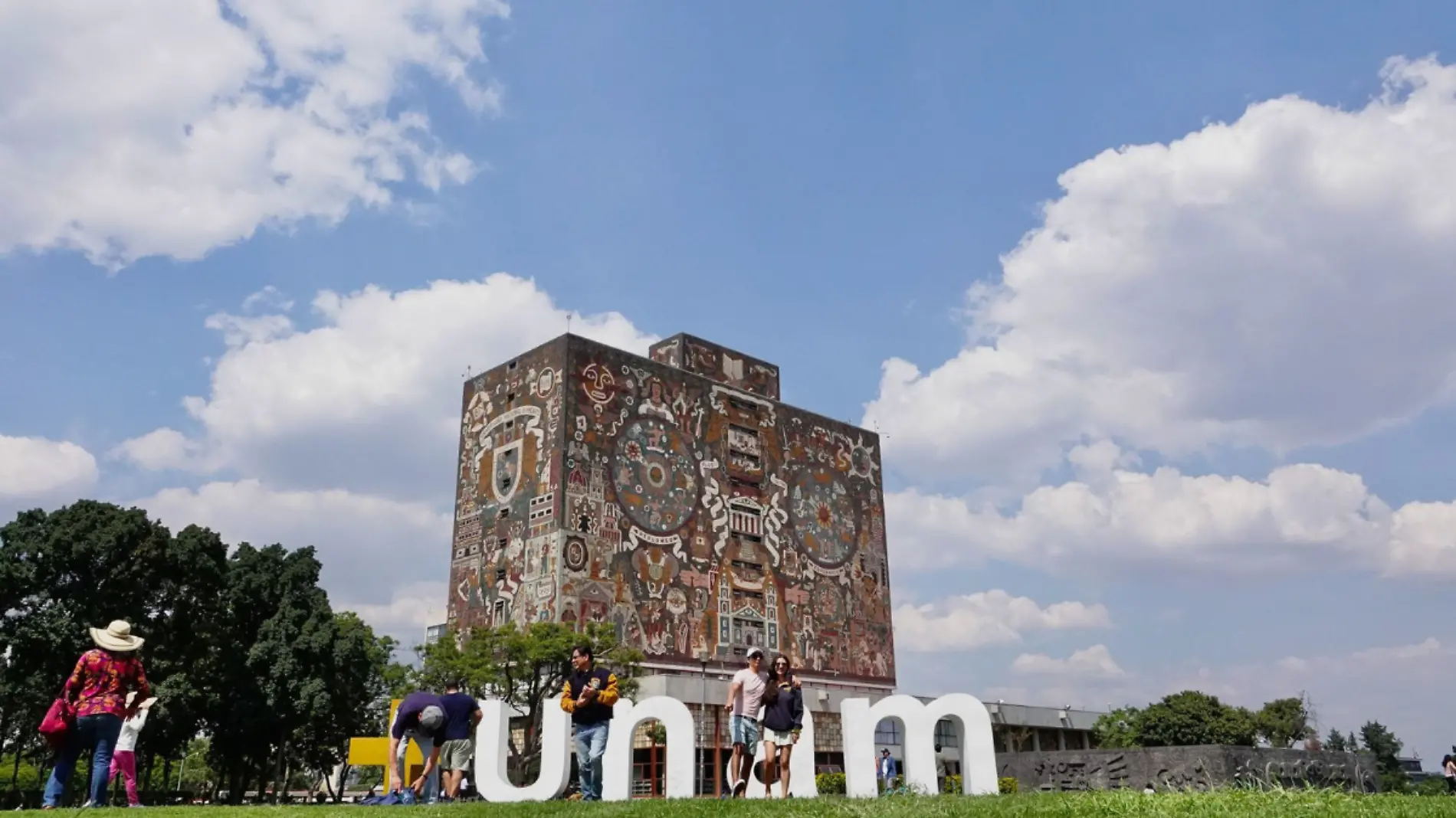 Becas UNAM 